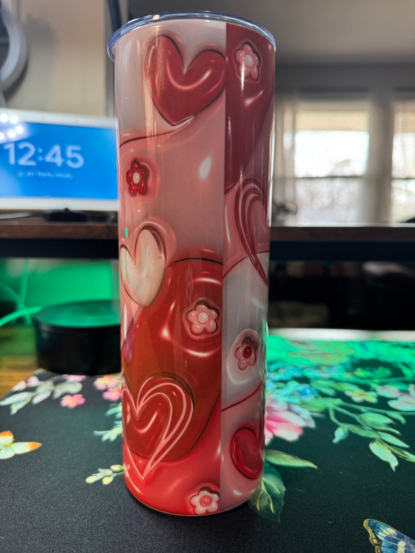 Love is in the air 20 oz tumblers