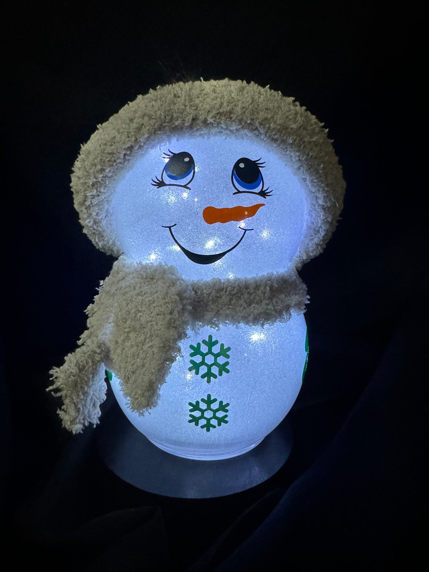 CUTE 8"  LIGHT UP GLASS SNOWMAN