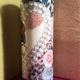 MOMLIFE Beauty 20 oz Tumbler